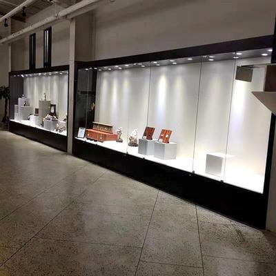 博物館展柜 成批采購(gòu)價(jià)格、設(shè)計(jì)要點(diǎn)與上門安裝全解析